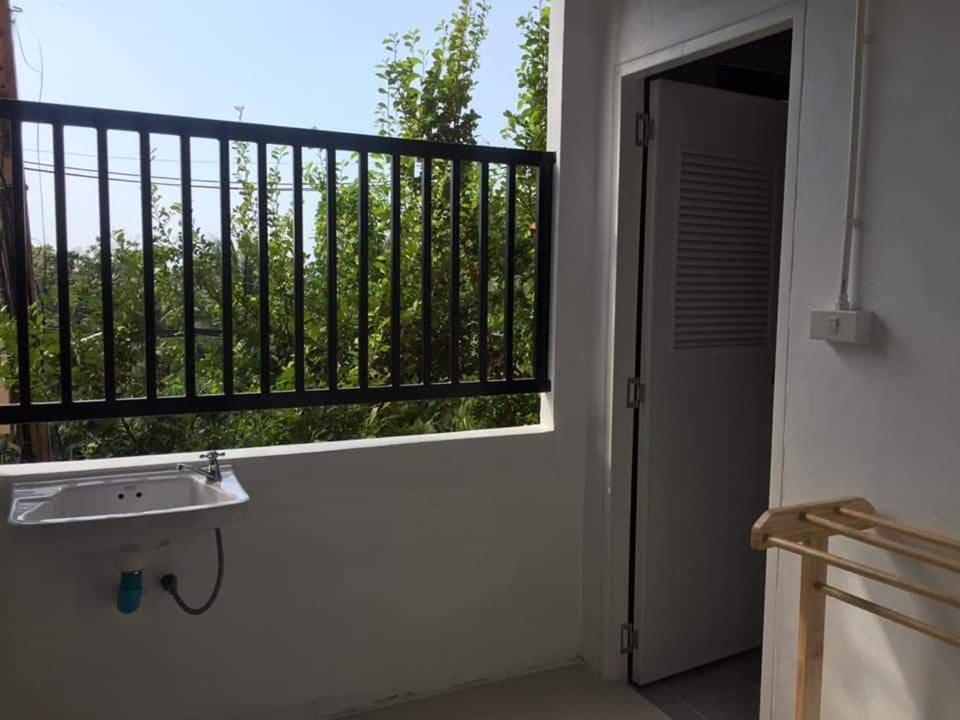 Sea Breeze Backpacker Hostel Ko Pha Ngan Ngoại thất bức ảnh
